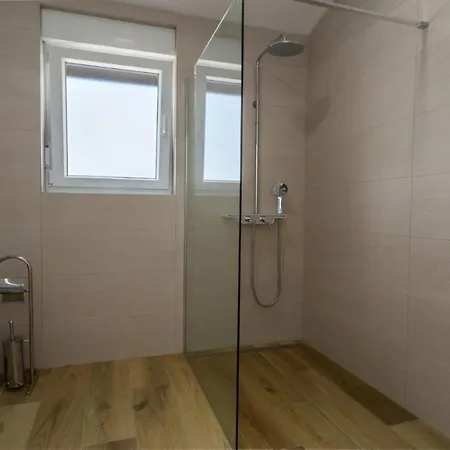 Alcove With Breathtaking Sea View And Private Pool Brtonigla