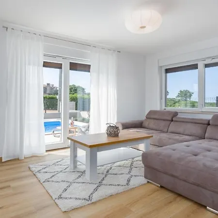 Alcove With Breathtaking Sea View And Private Pool * Brtonigla