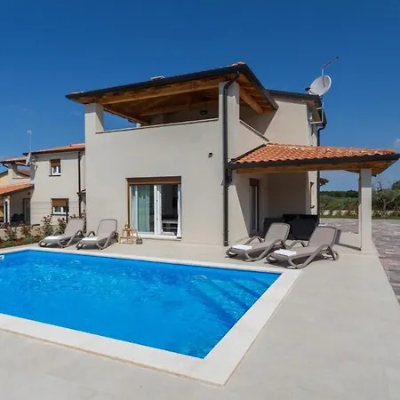 Villa Alcove With Breathtaking Sea View And Private Pool Brtonigla