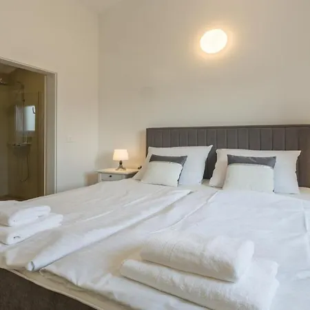 Alcove With Breathtaking Sea View And Private Pool Vila Brtonigla