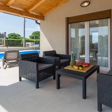 Alcove With Breathtaking Sea View And Private Pool * Brtonigla